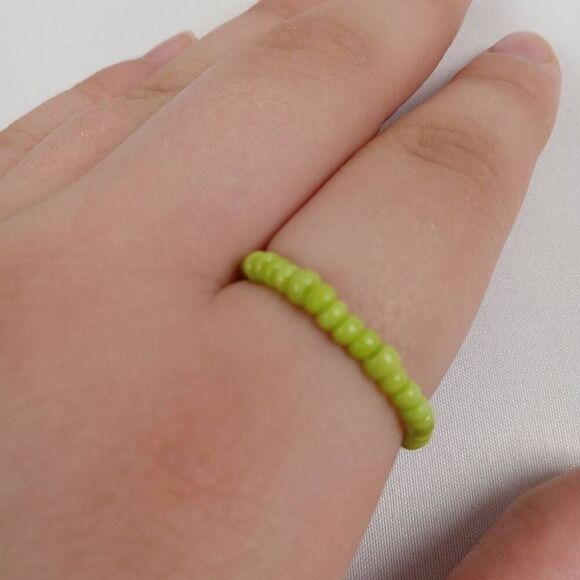 CLEARANCE Multicolor beaded rings size 7.5 - Picture 8 of 9